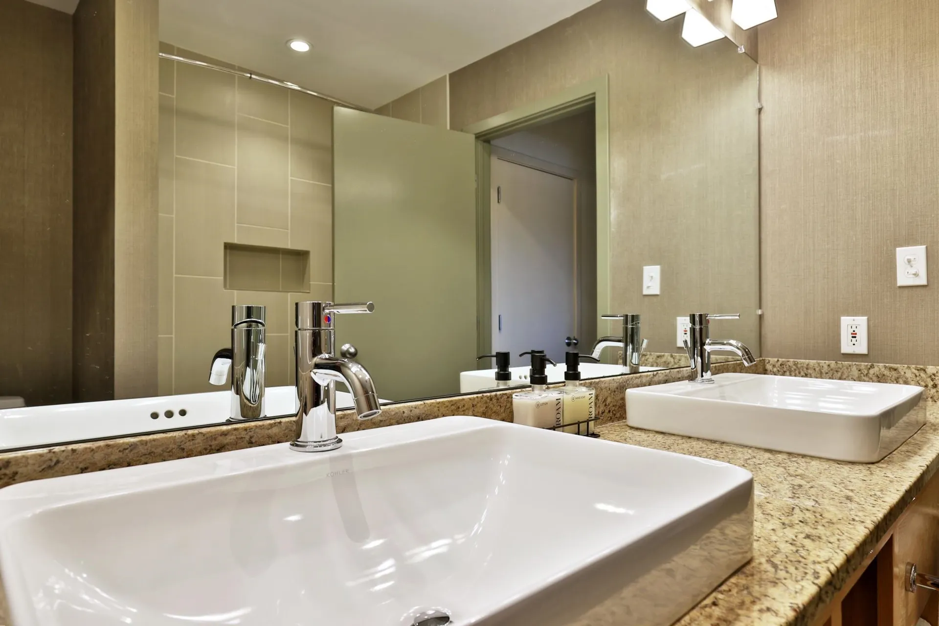 228 East Mountain Road Killington VT 05751