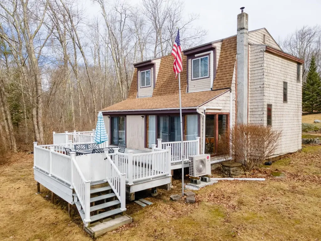 559 Beauty Hill Road Barrington NH 03825