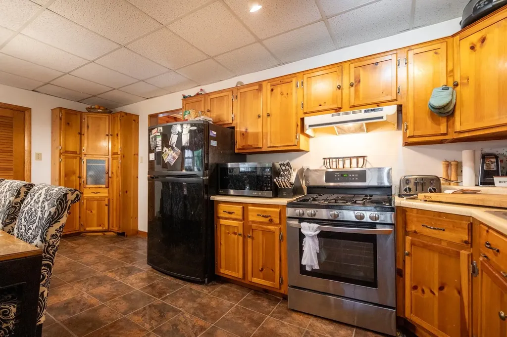 559 Beauty Hill Road Barrington NH 03825