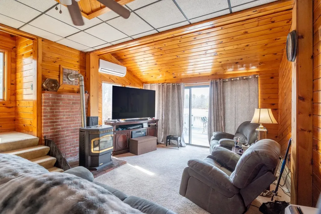 559 Beauty Hill Road Barrington NH 03825