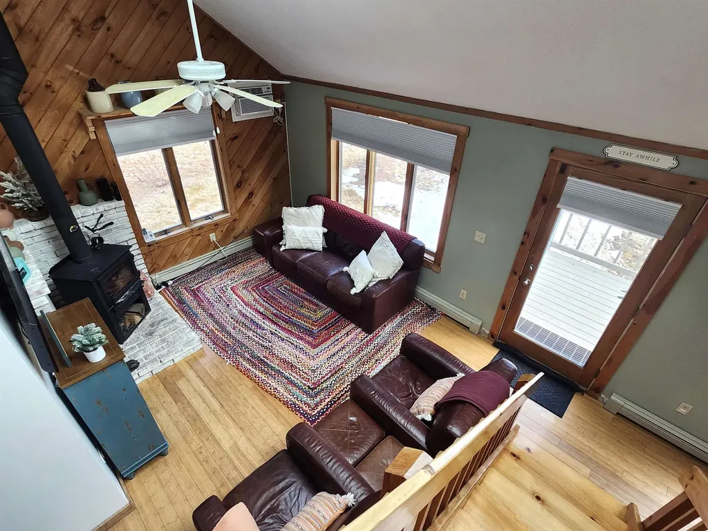 22 Court Street Campton NH 03223