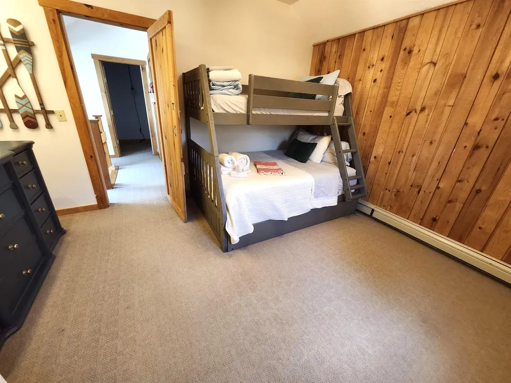 22 Court Street Campton NH 03223