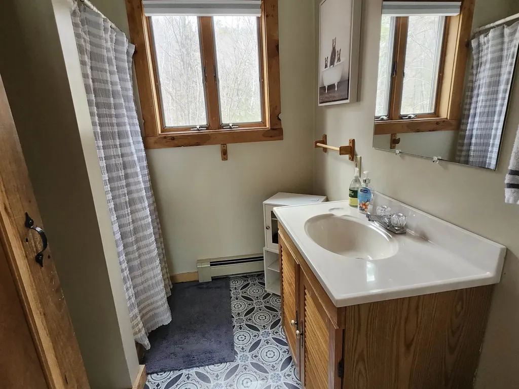 22 Court Street Campton NH 03223