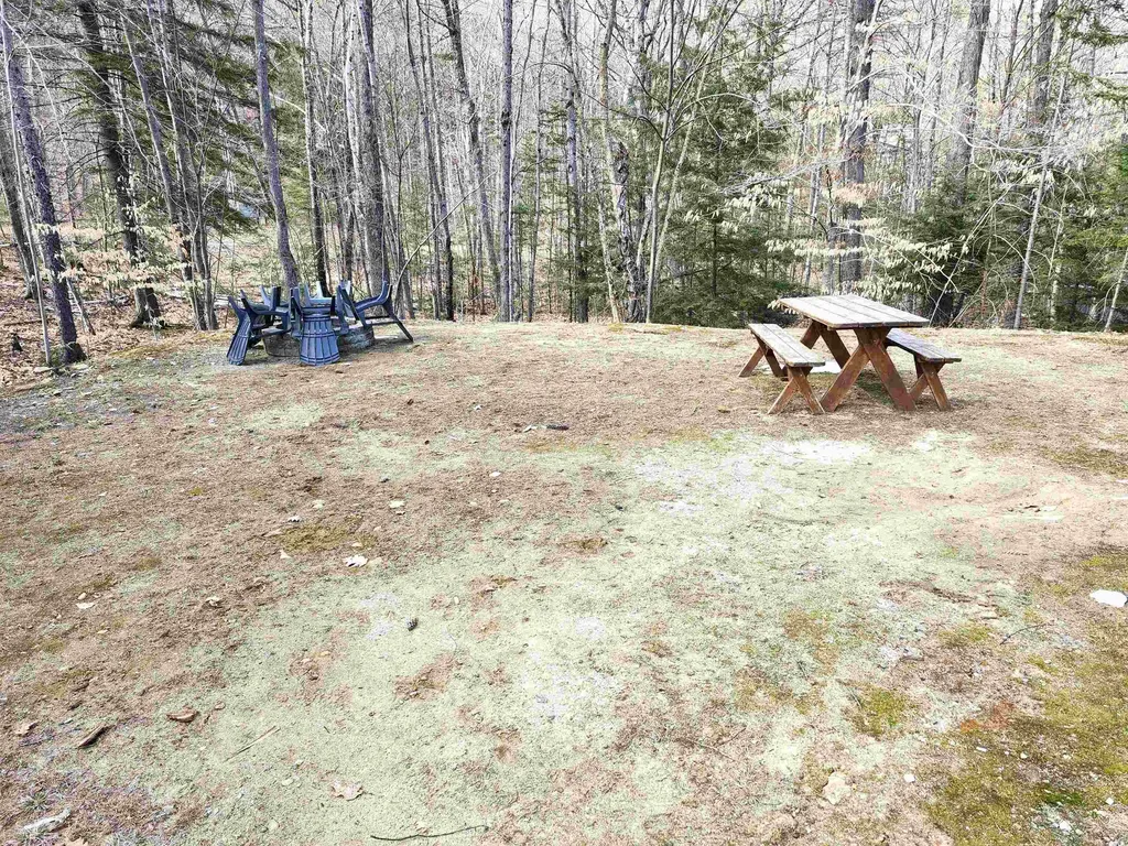 22 Court Street Campton NH 03223