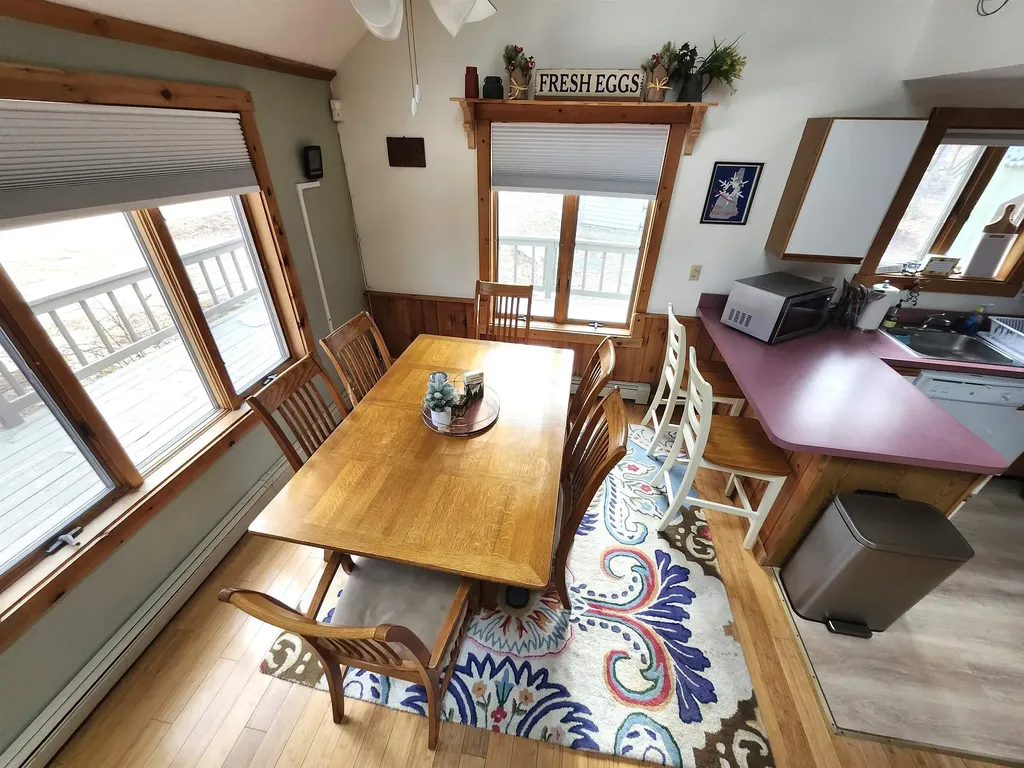 22 Court Street Campton NH 03223