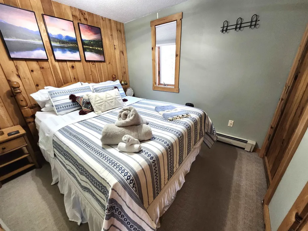 22 Court Street Campton NH 03223