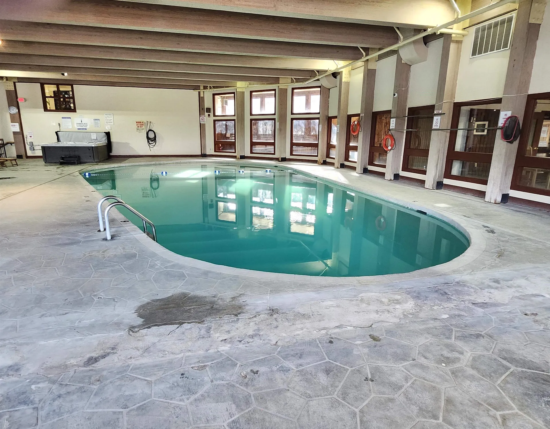 22 Court Street Campton NH 03223