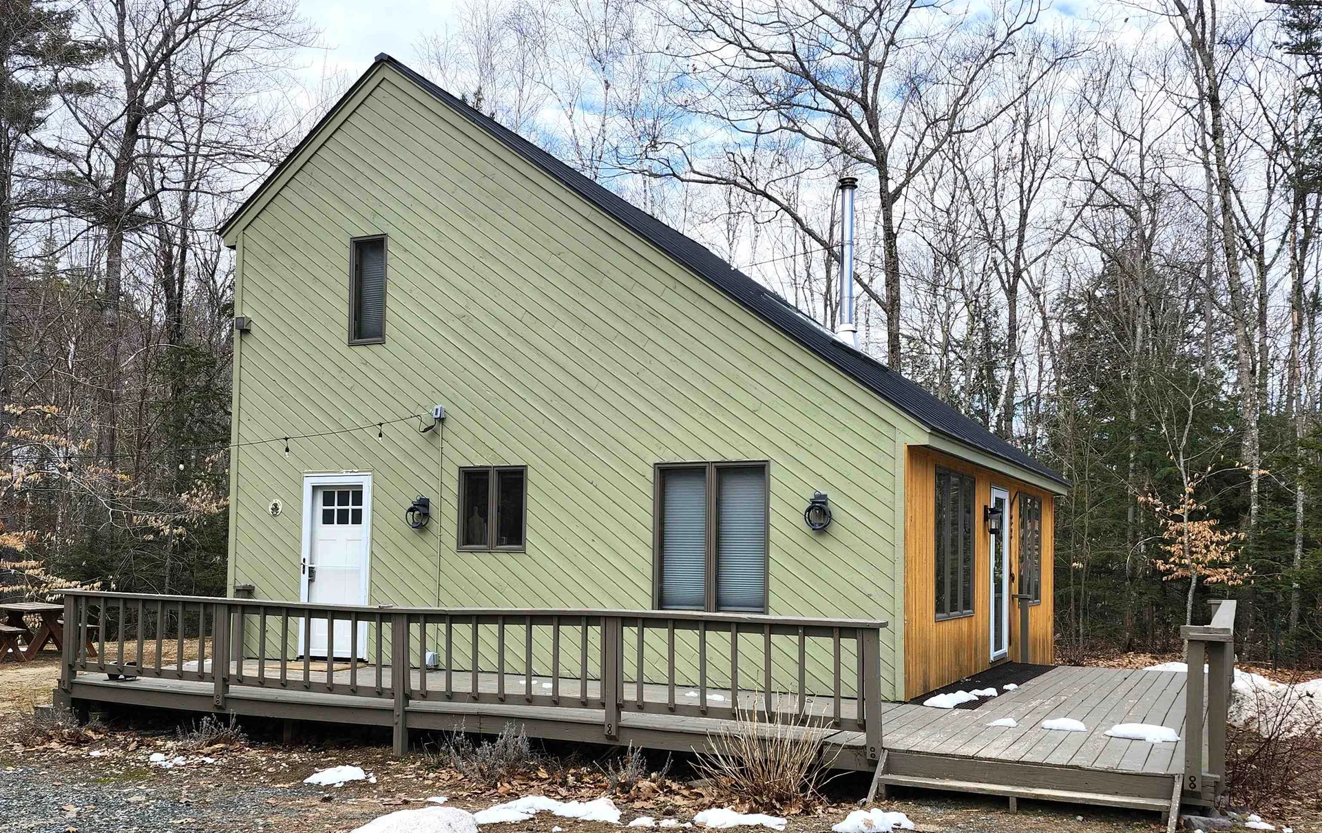 22 Court Street Campton NH 03223