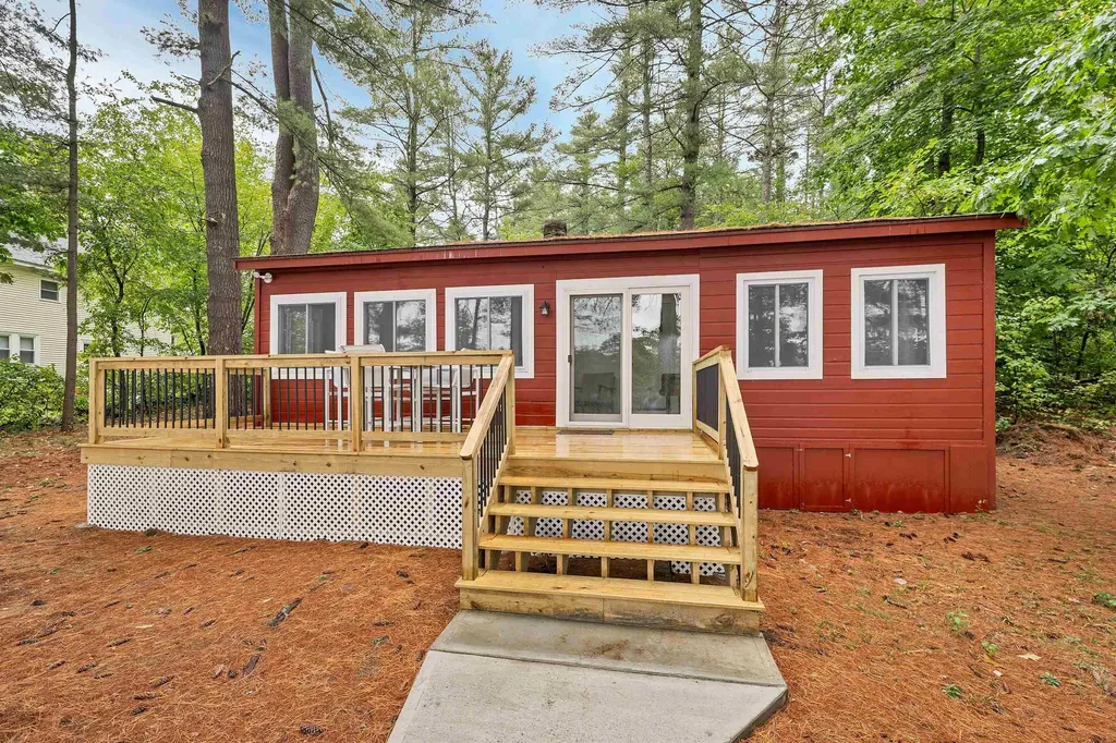 21 Sawicki Lane Belmont NH 03220