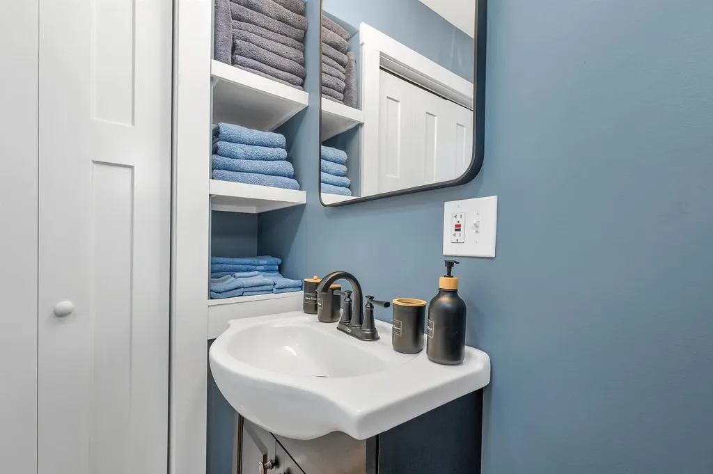 21 Sawicki Lane Belmont NH 03220