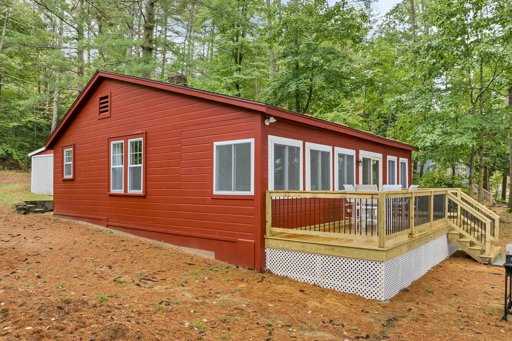 21 Sawicki Lane Belmont NH 03220