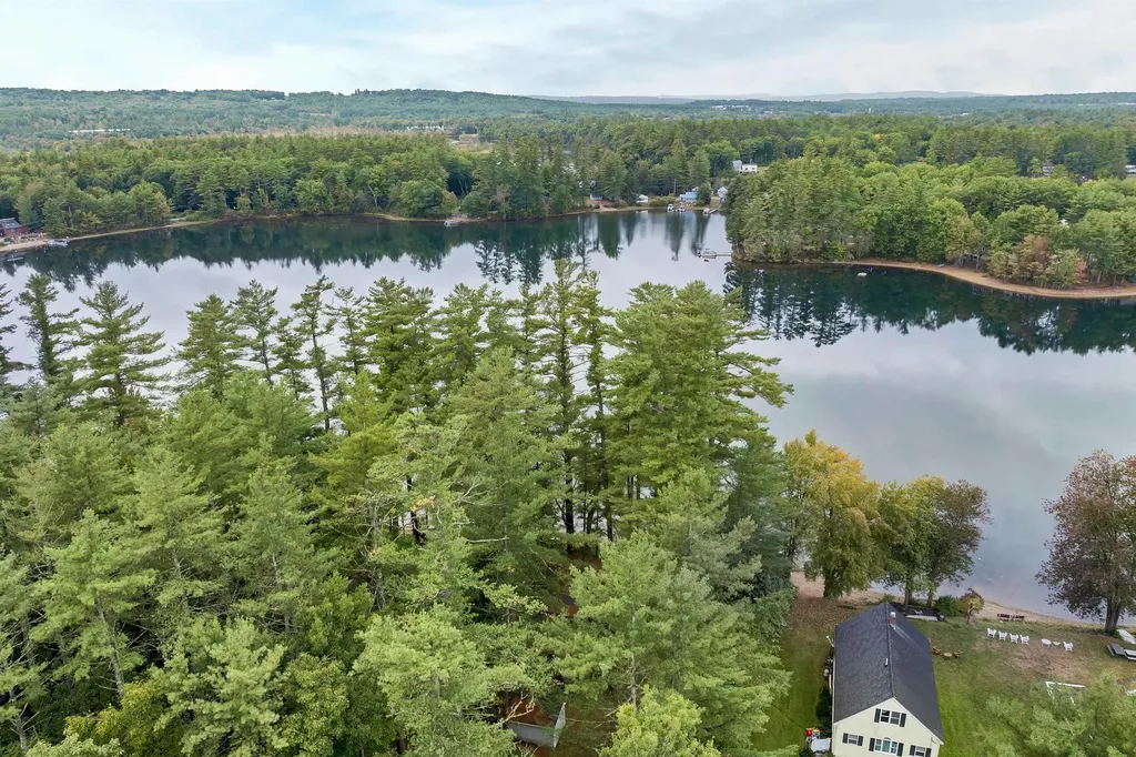 21 Sawicki Lane Belmont NH 03220