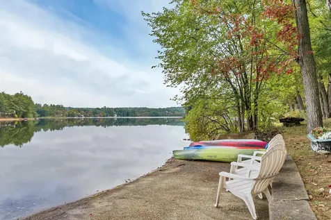 21 Sawicki Lane Belmont NH 03220