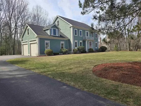 3 Hillside Avenue Exeter NH 03833