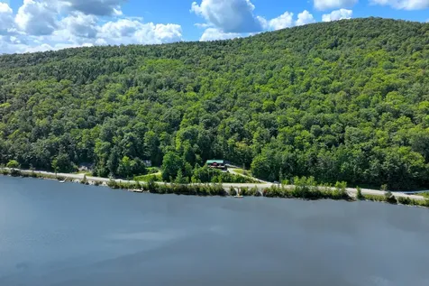 1583 Route 100 Plymouth VT 05056