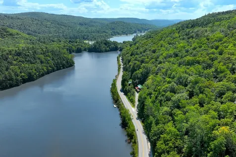 1583 Route 100 Plymouth VT 05056