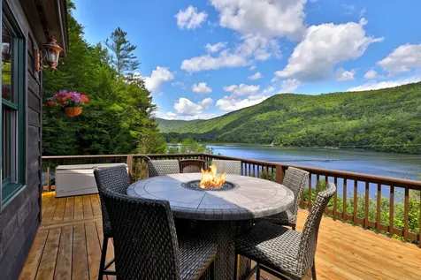 1583 Route 100 Plymouth VT 05056