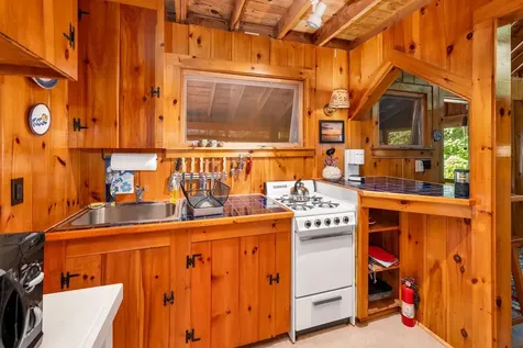 132 Nary Shores Road Wolfeboro NH 03894