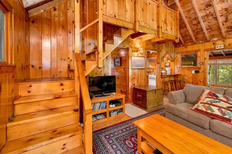 132 Nary Shores Road Wolfeboro NH 03894