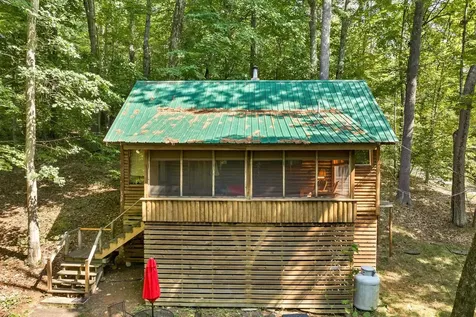 132 Nary Shores Road Wolfeboro NH 03894