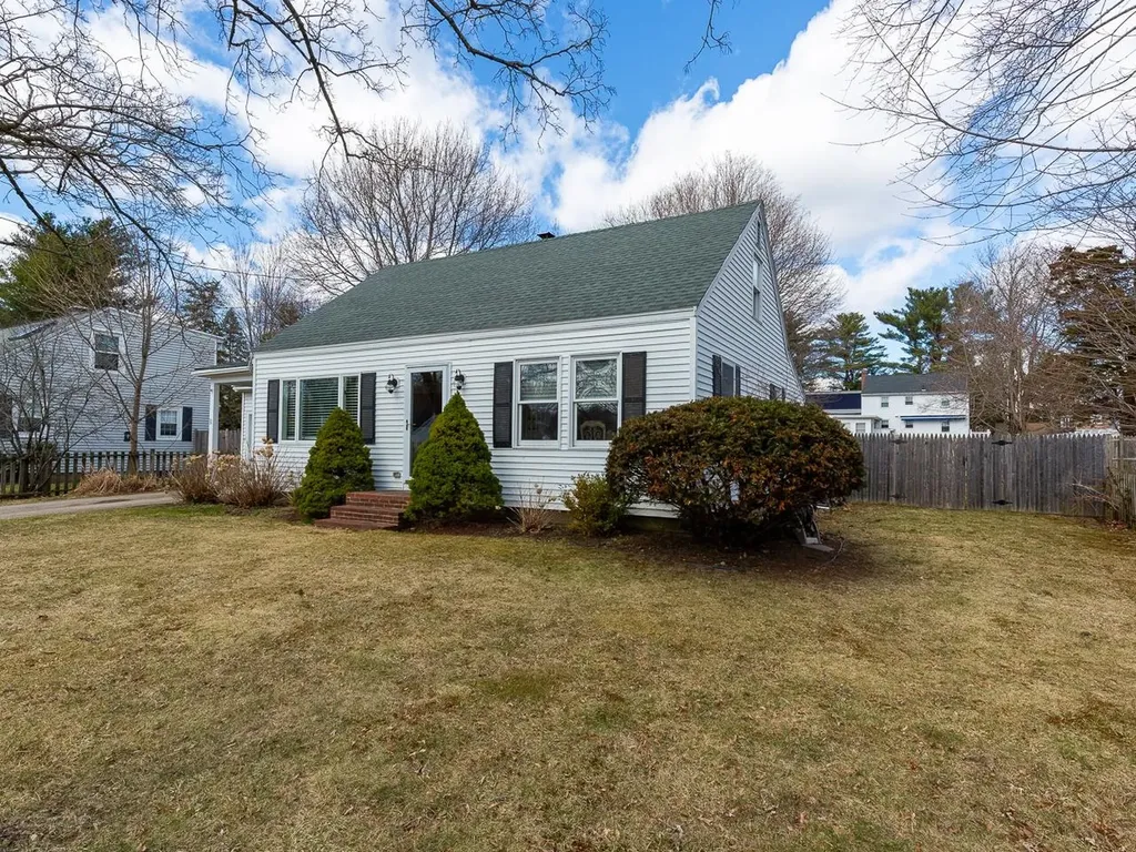 9 Fairfield Drive Hampton NH 03842