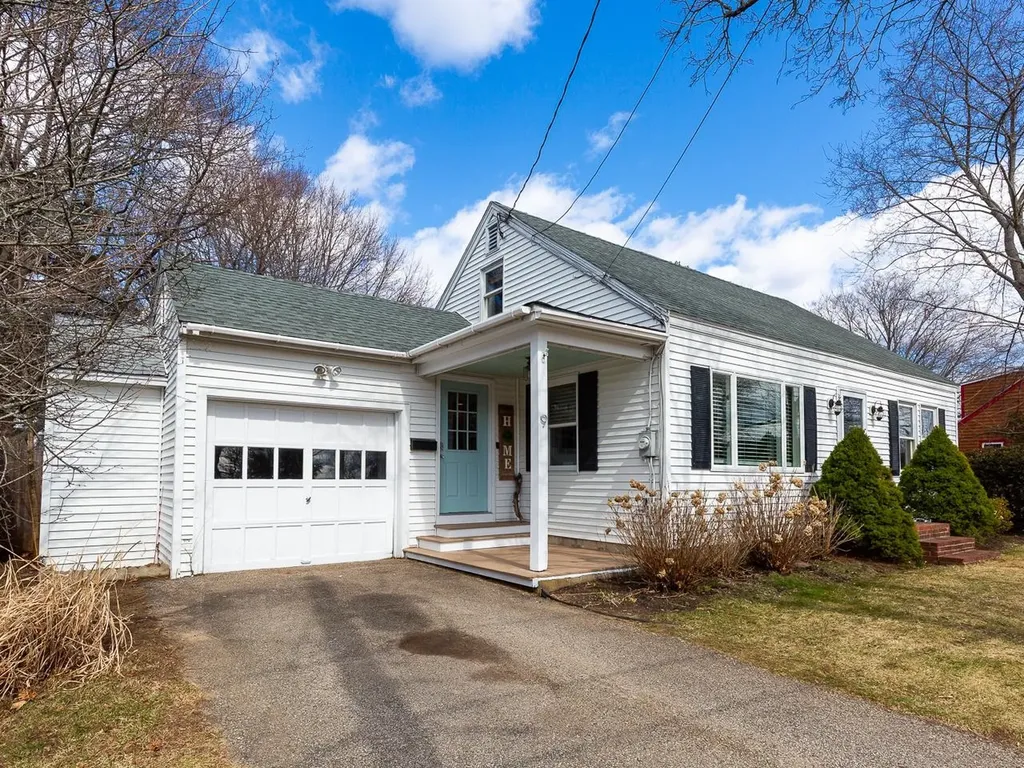 9 Fairfield Drive Hampton NH 03842