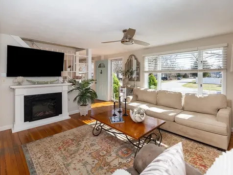 9 Fairfield Drive Hampton NH 03842