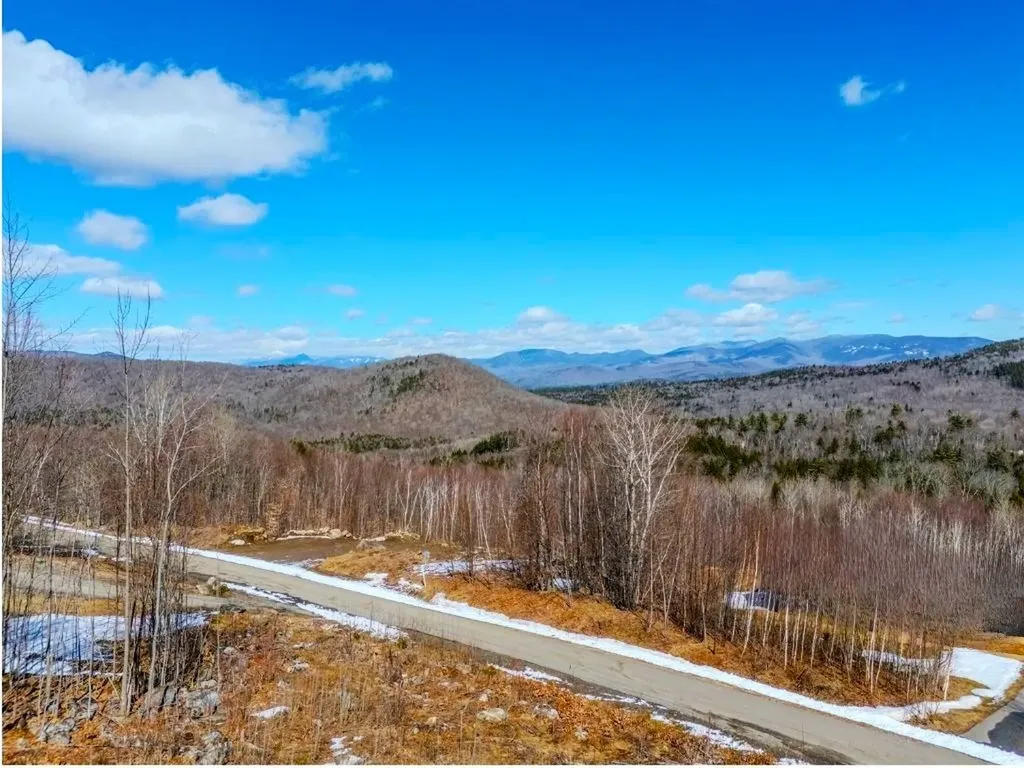 Glade Circle Campton NH 03223