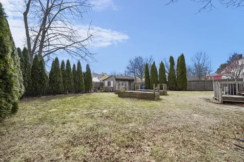 24 Grand Avenue Nashua NH 03060