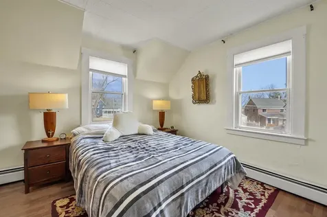 24 Grand Avenue Nashua NH 03060