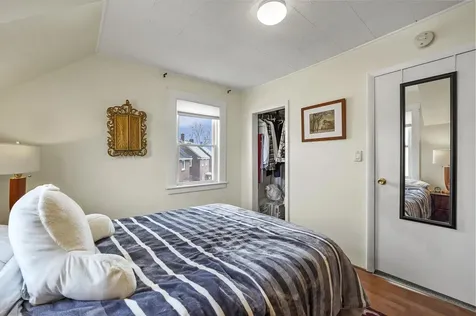 24 Grand Avenue Nashua NH 03060