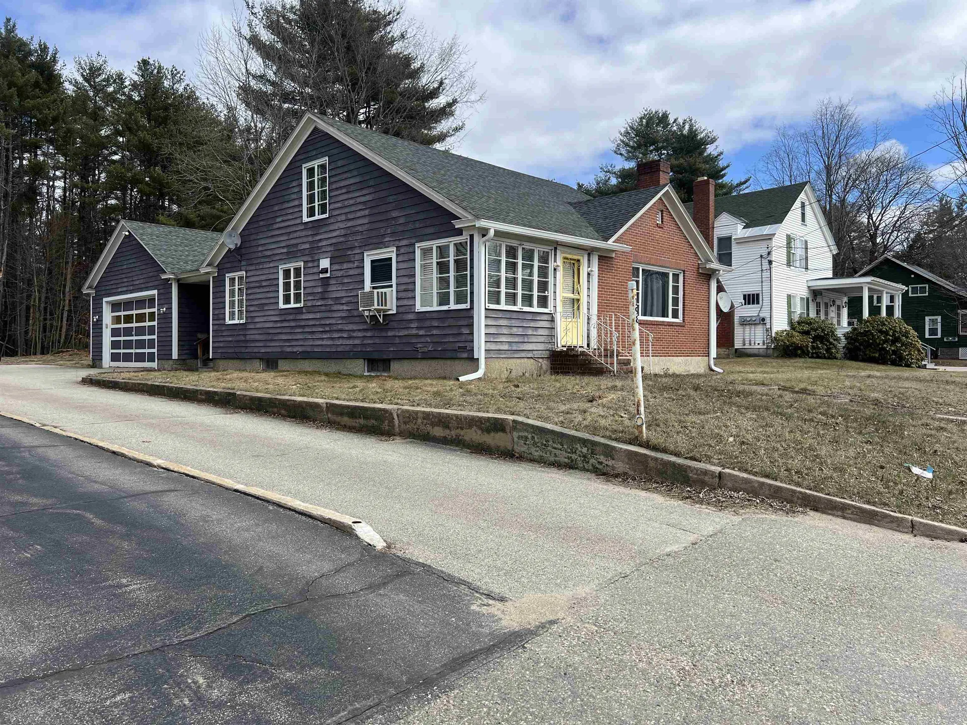 198 S Main Street Rochester NH 03867