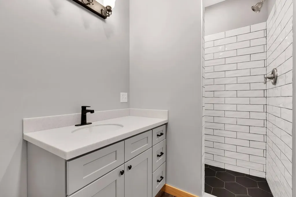 85 Main Street Ludlow VT 05149