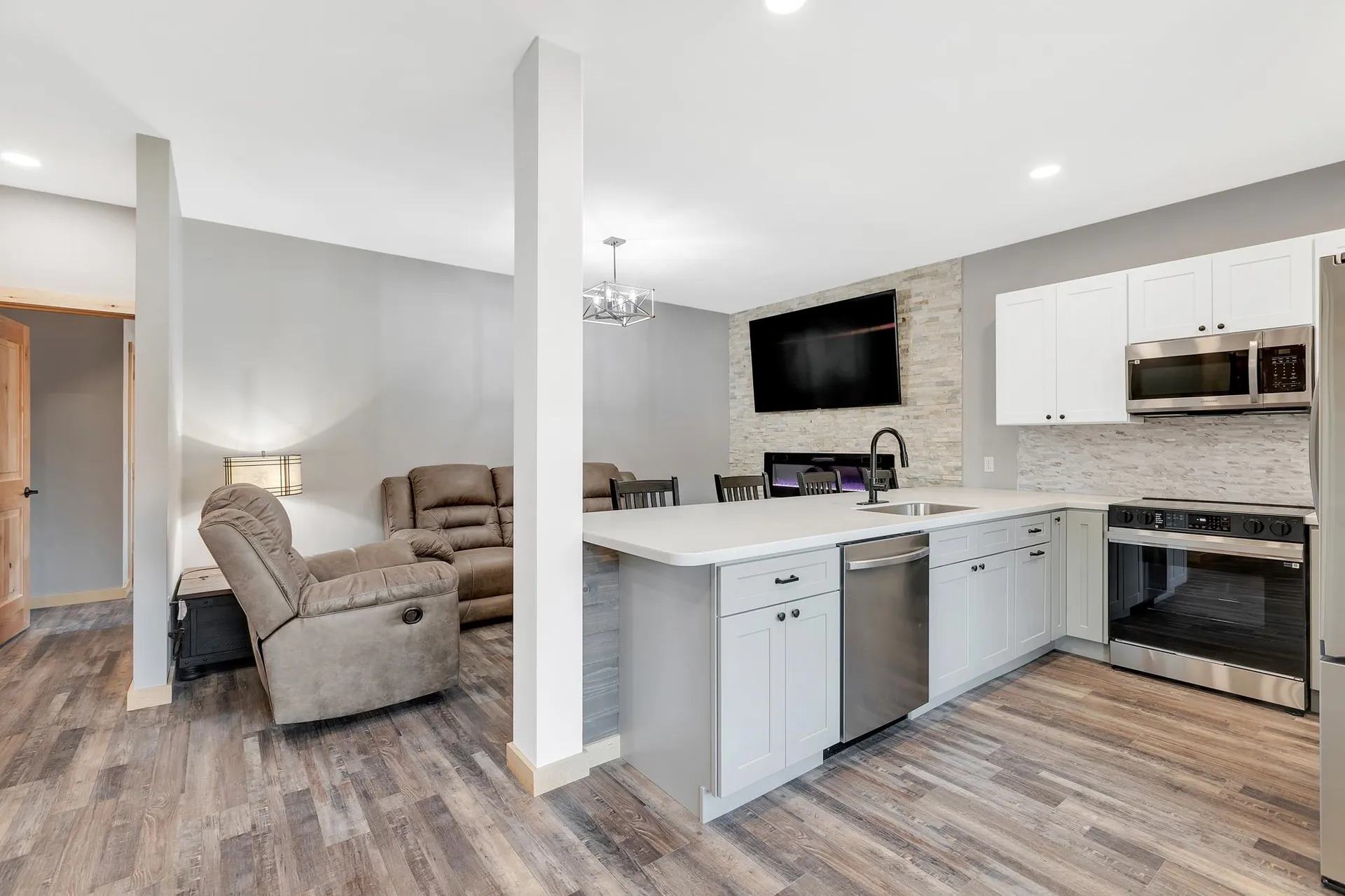 85 Main Street Ludlow VT 05149