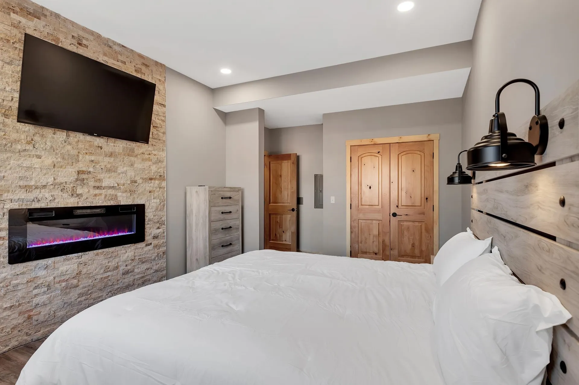 85 Main Street Ludlow VT 05149