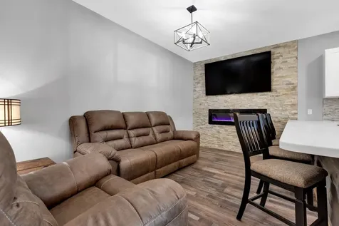 85 Main Street Ludlow VT 05149