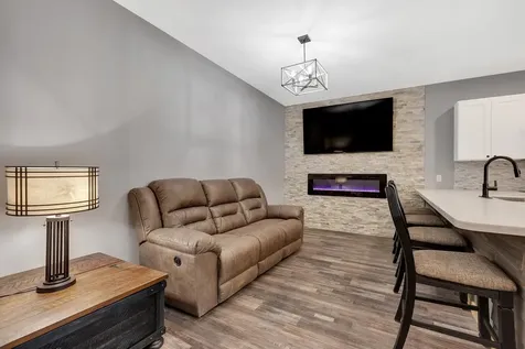 85 Main Street Ludlow VT 05149