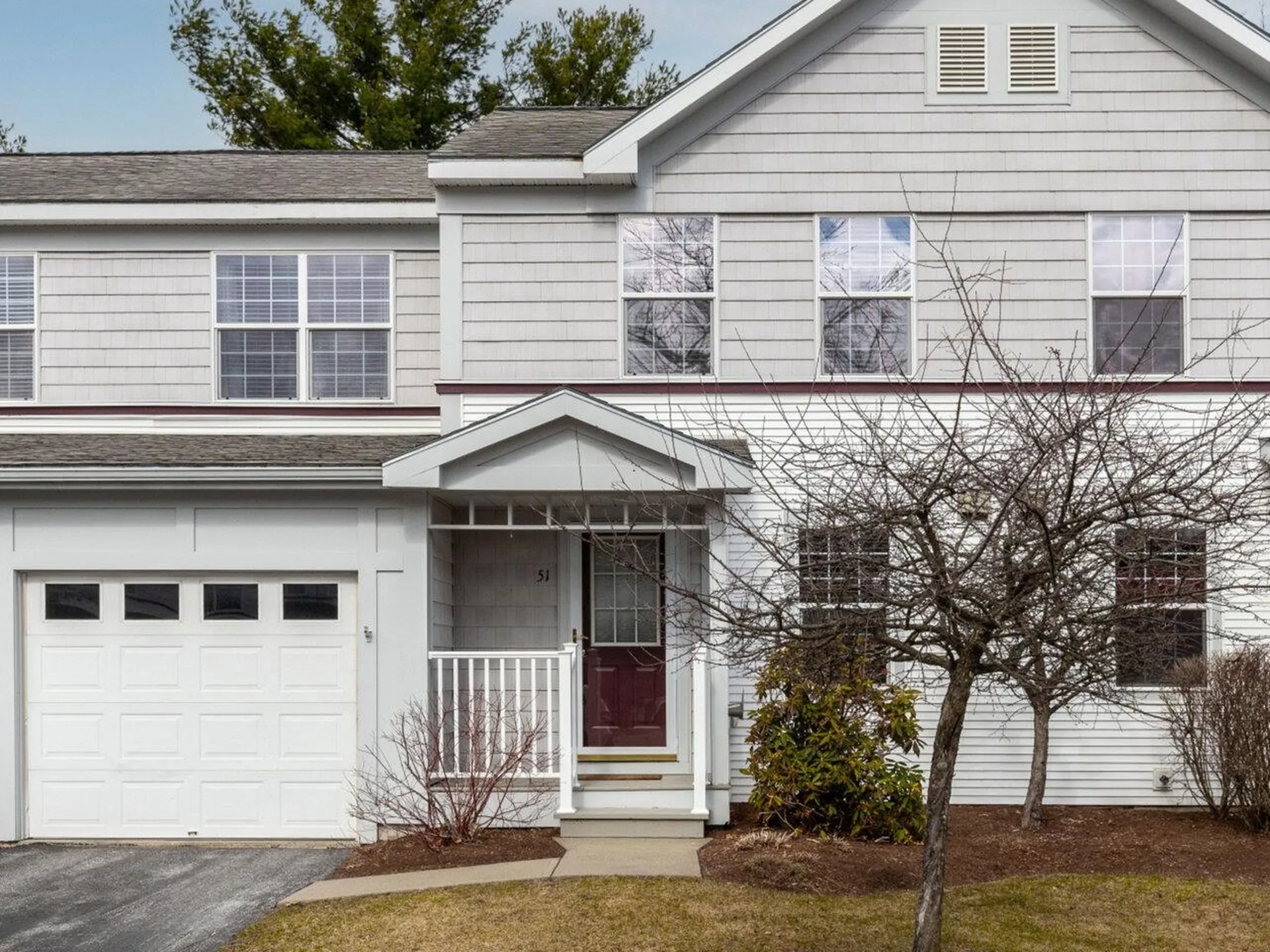 51 Stonington Circle South Burlington VT 05403