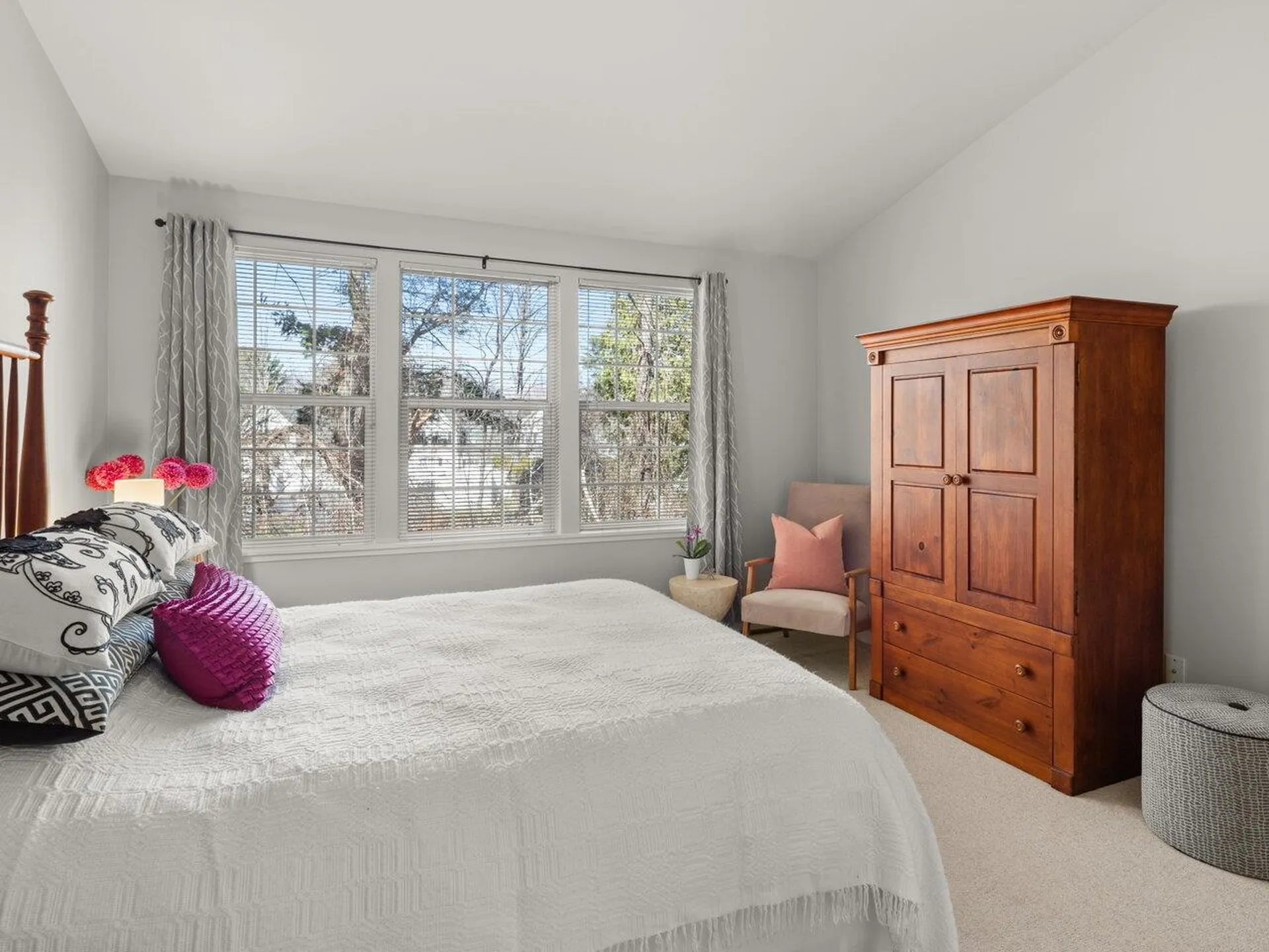 51 Stonington Circle South Burlington VT 05403