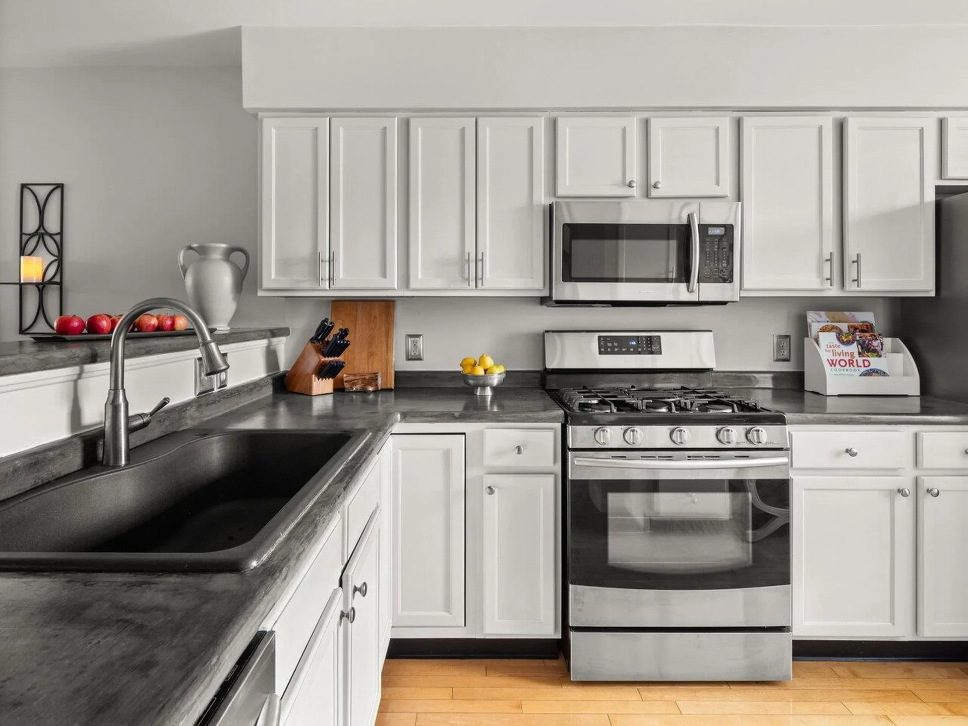 51 Stonington Circle South Burlington VT 05403