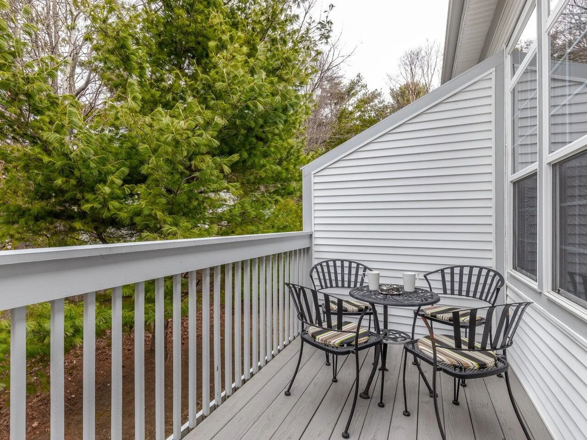 51 Stonington Circle South Burlington VT 05403