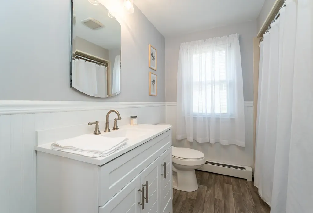 28 Agnes Street Manchester NH 03102