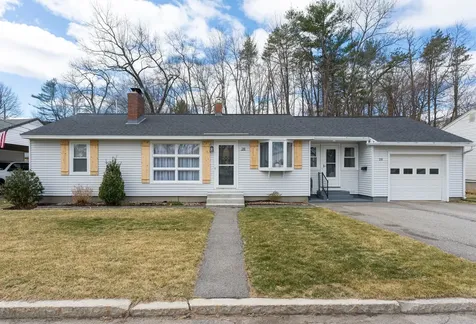 28 Agnes Street Manchester NH 03102