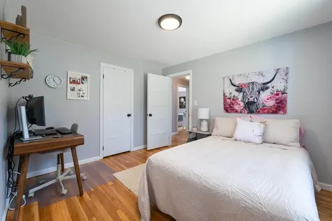 28 Agnes Street Manchester NH 03102