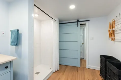 28 Agnes Street Manchester NH 03102