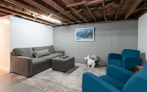 28 Agnes Street Manchester NH 03102