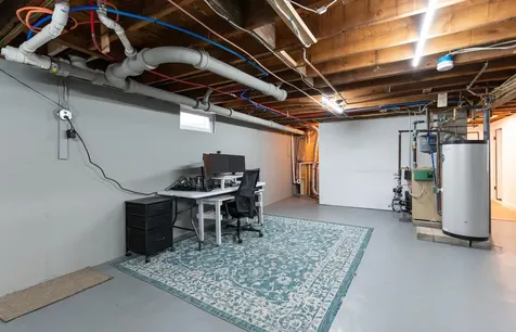 28 Agnes Street Manchester NH 03102