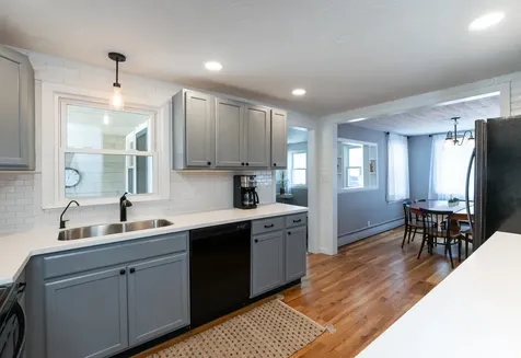 28 Agnes Street Manchester NH 03102