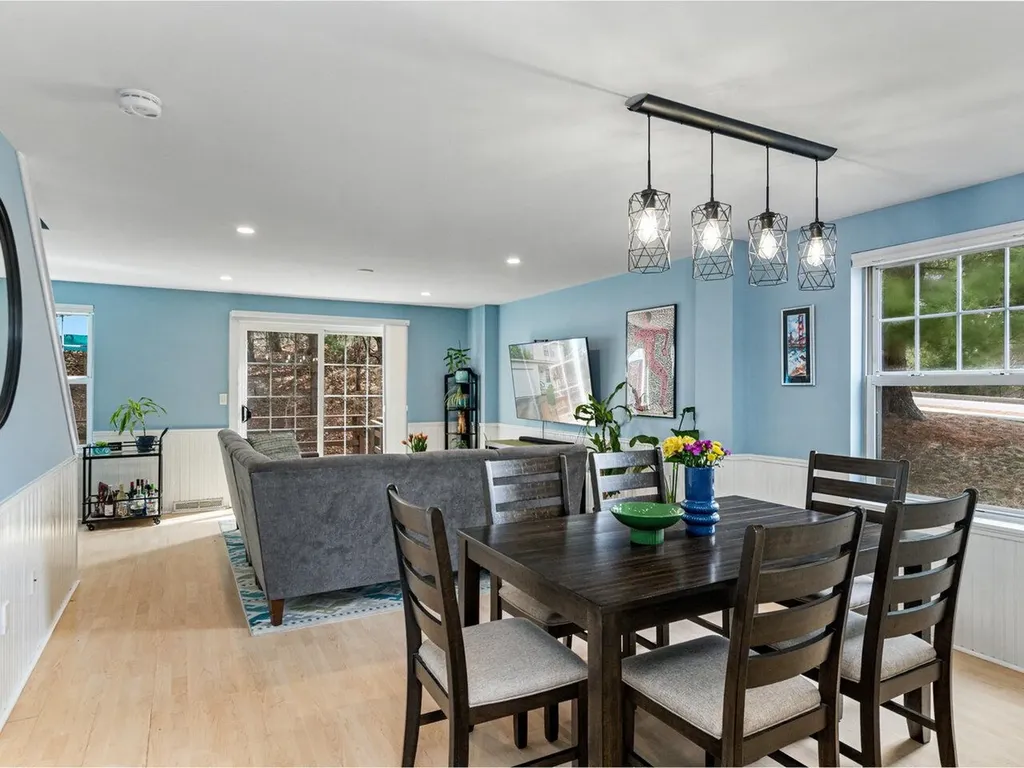 22 Robert Frost Circle Colchester VT 05446