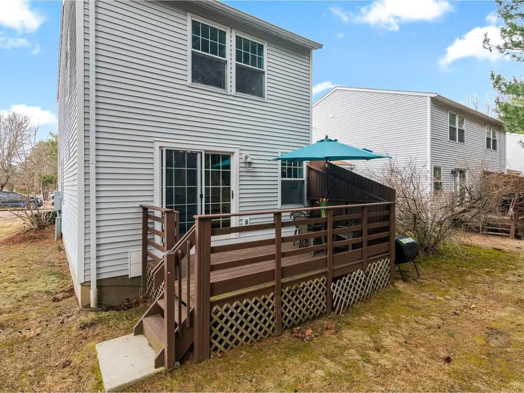 22 Robert Frost Circle Colchester VT 05446